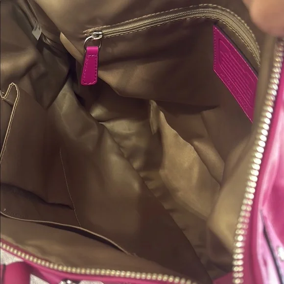 NWT Coach Daisy Magenta Leather Tote Bag with Structured Design Silver Hardware - Picture 6 of 8